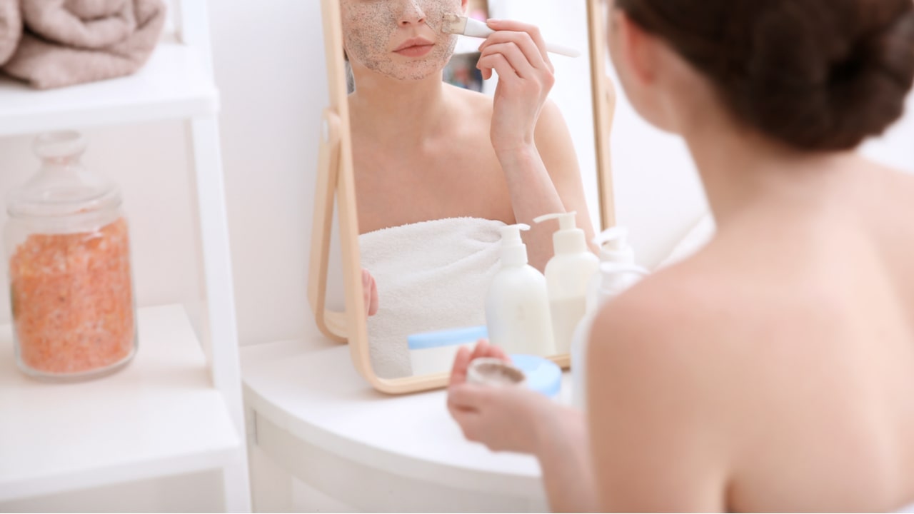 ボディスクラブを顔に使うのはNG？間違った使い方に注意しよう